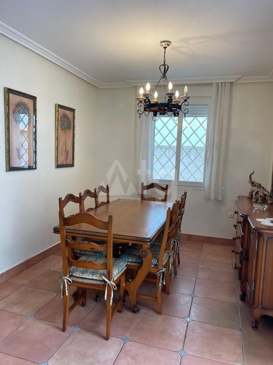 4 bedroom Villa in Torrevieja - LR73713 - Photo - 3
