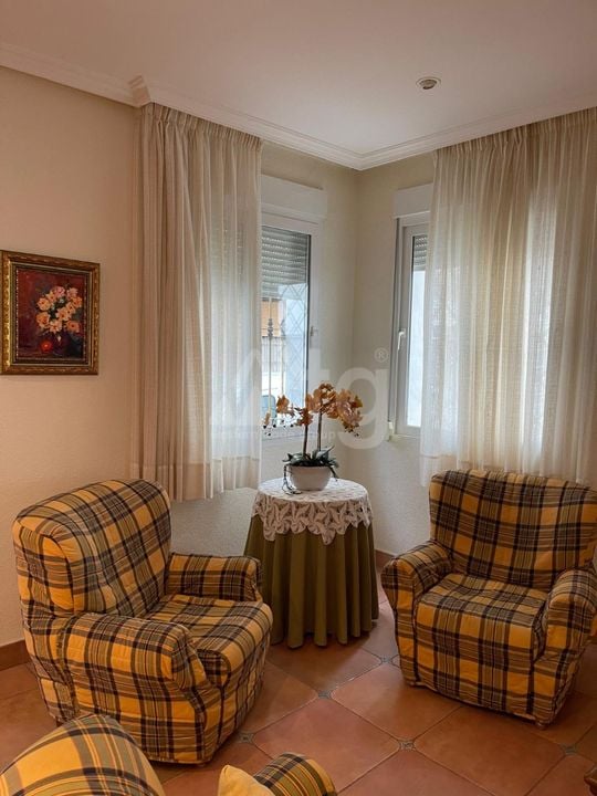 4 bedroom Villa in Torrevieja - LR73713 - Photo - 2