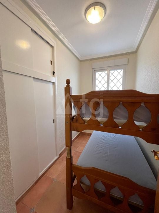 4 bedroom Villa in Torrevieja - LR73713 - Photo - 13