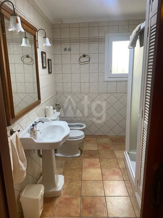 3 bedroom Townhouse in Torrevieja - LR73941 - Photo - 17