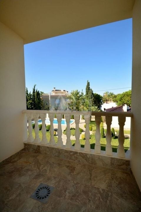 9 bedroom Villa in Cabo Roig - LCP74819 - Photo - 31
