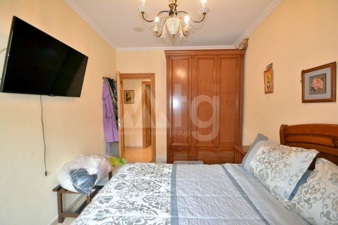 8 bedroom Villa in Guardamar del Segura - LCP74825 - Photo - 12