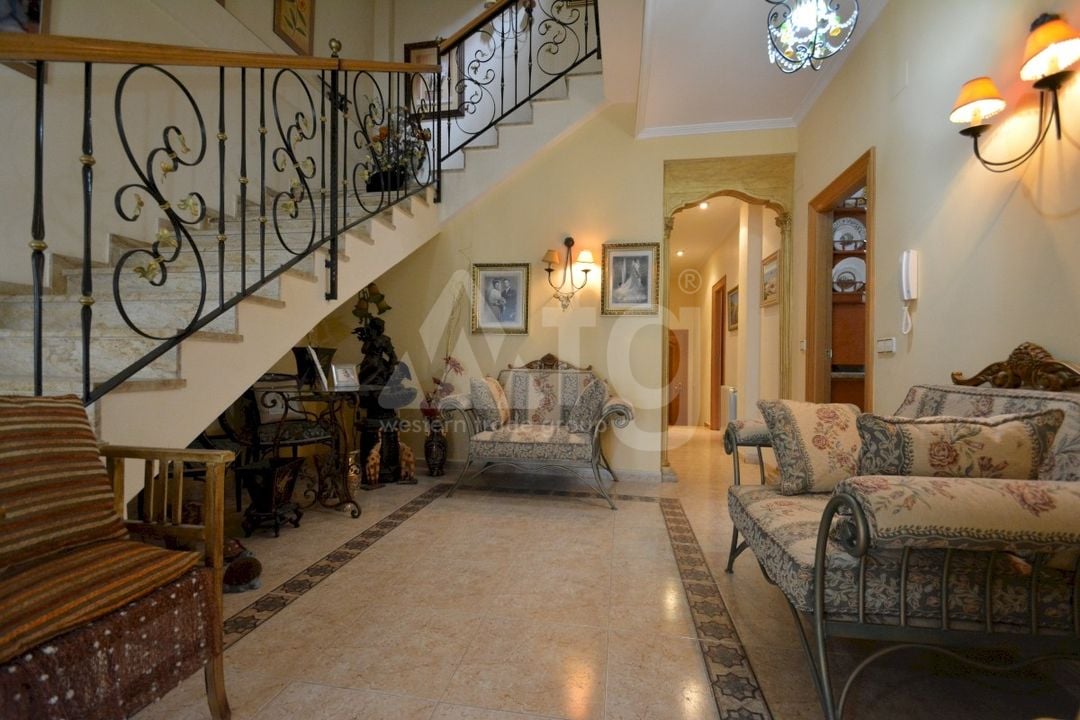 8 bedroom Villa in Guardamar del Segura - LCP74825 - Photo - 4
