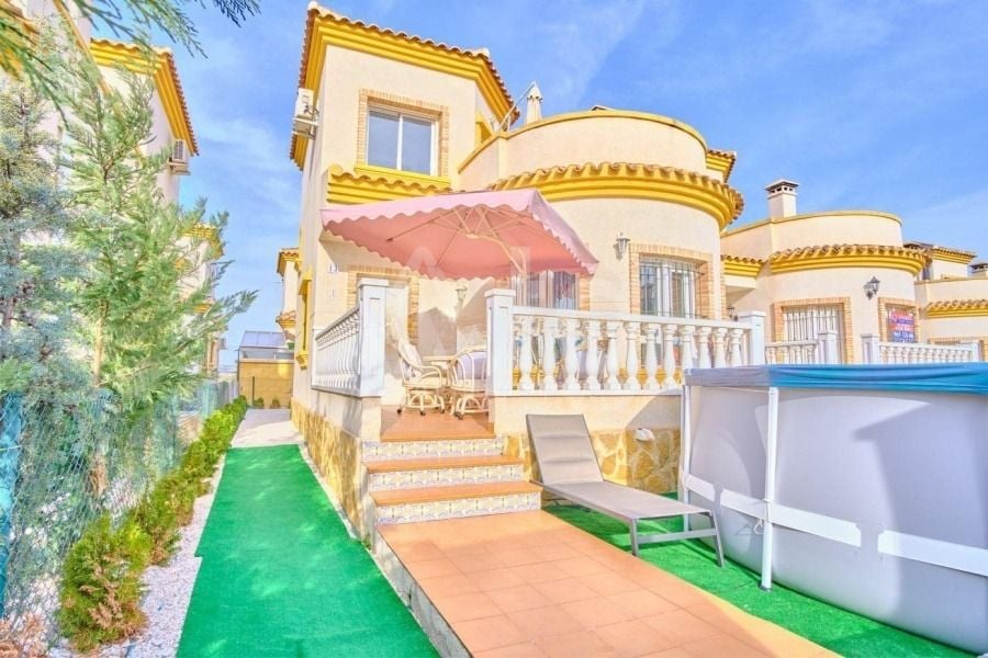 3 bedroom Villa in Los Montesinos - SLN75895 - Photo - 1