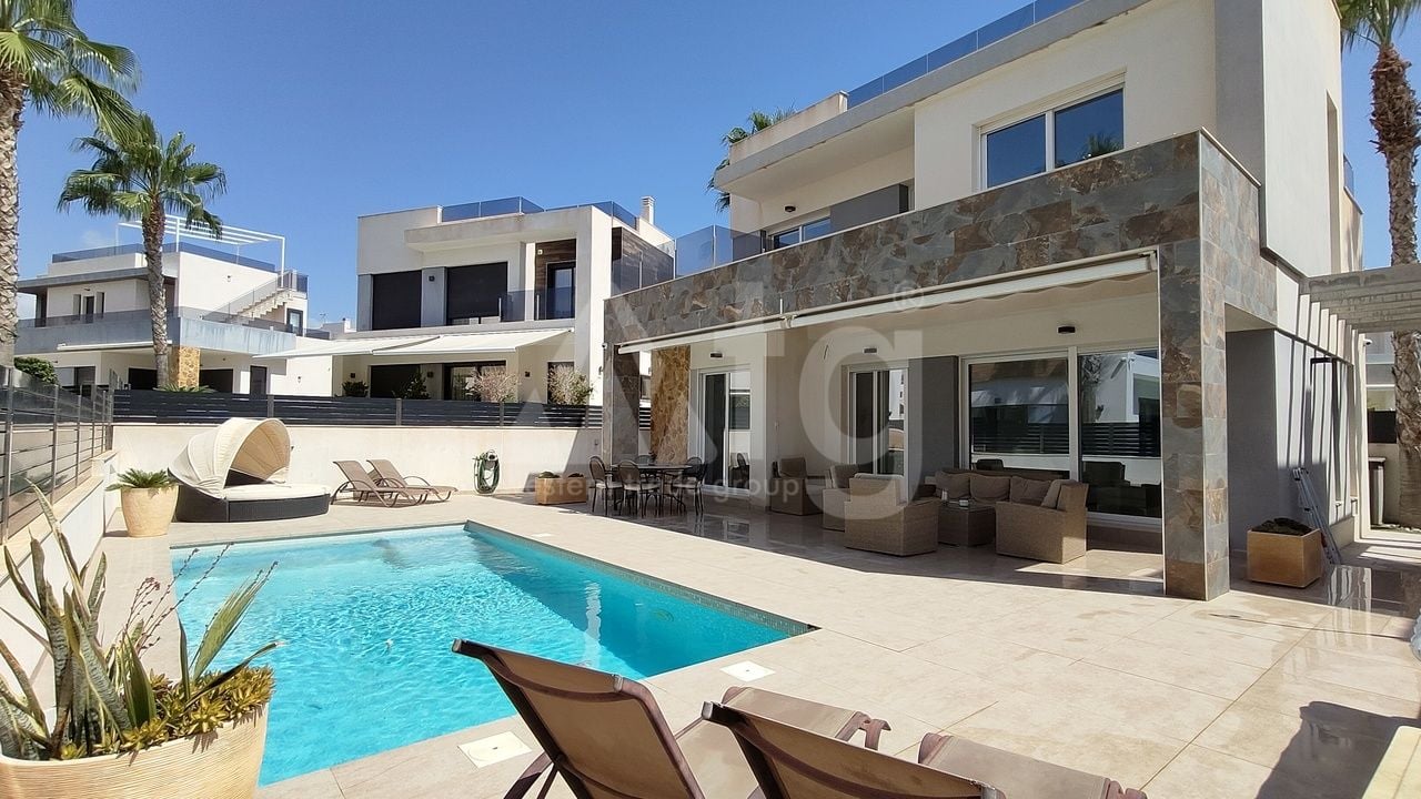 3 bedroom Villa in La Mata - CAA76541 - Photo - 1