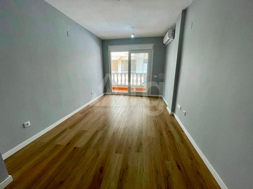 Apartament cu 2 dormitoare în La Mata - NSP77299 - Imagini - 4