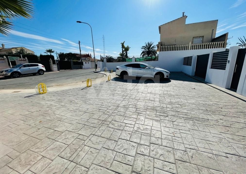 Villa de 5 chambres à Torrevieja - NSP77309 - Photo - 31