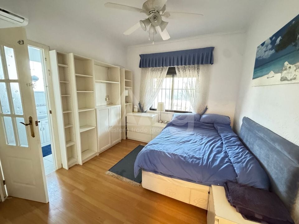 3 bedroom Villa in Cabo Roig - DP77462 - Photo - 9