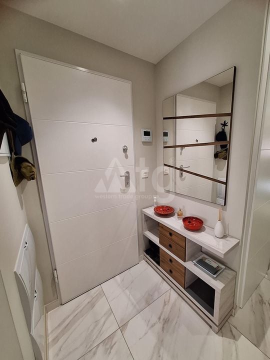 Appartement de 2 chambres à Torrevieja - SHL80097 - Photo - 12