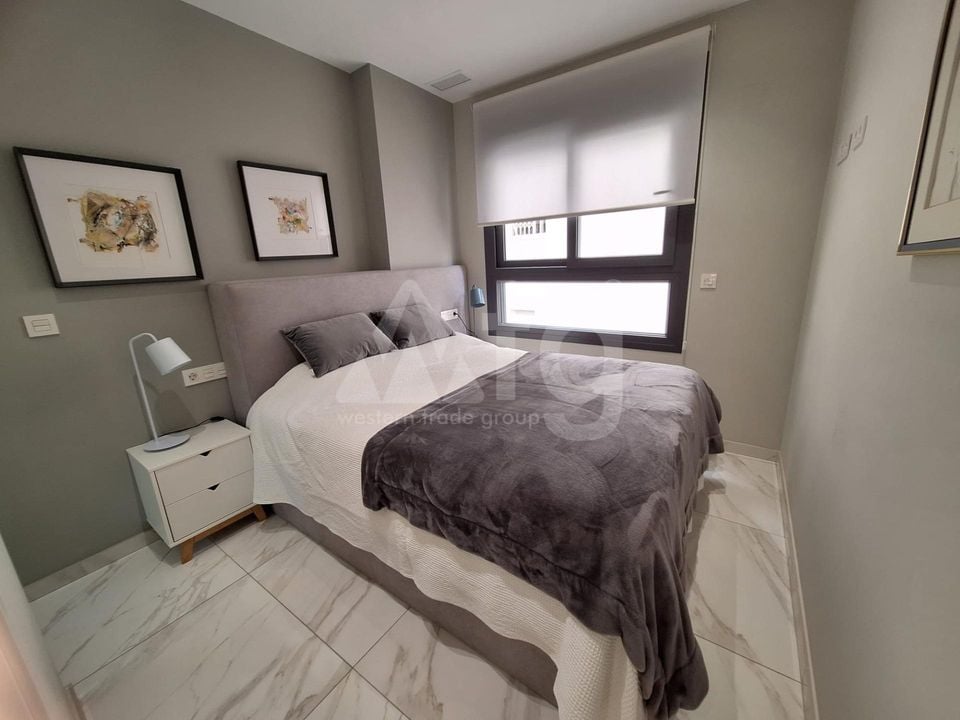 Appartement de 2 chambres à Torrevieja - SHL80097 - Photo - 7