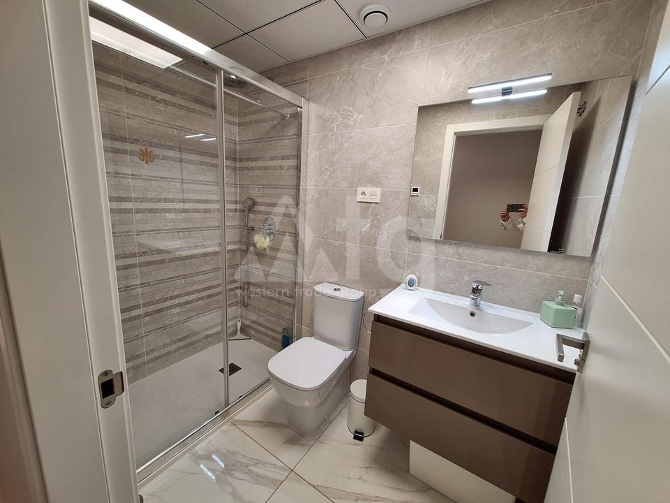 Appartement de 2 chambres à Torrevieja - SHL80097 - Photo - 11