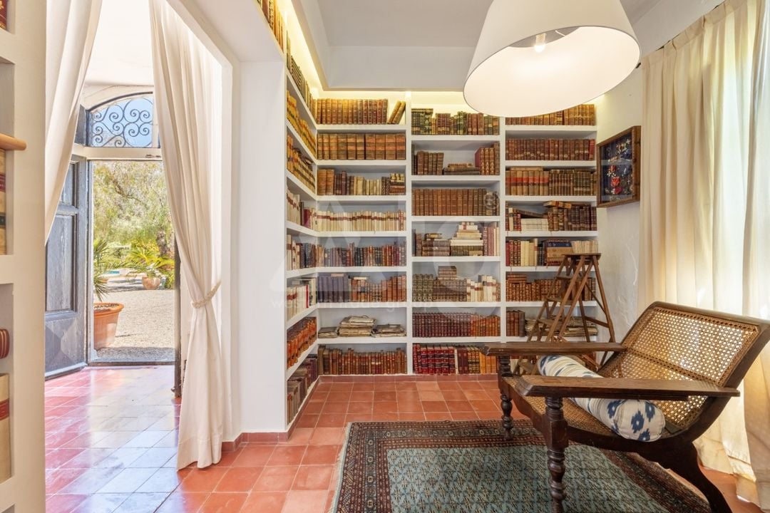 9 bedroom Villa in Altea - CGN81358 - Photo - 13