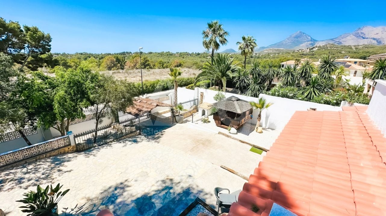 3 bedroom Villa in La Nucia - CGN81361 - Photo - 22