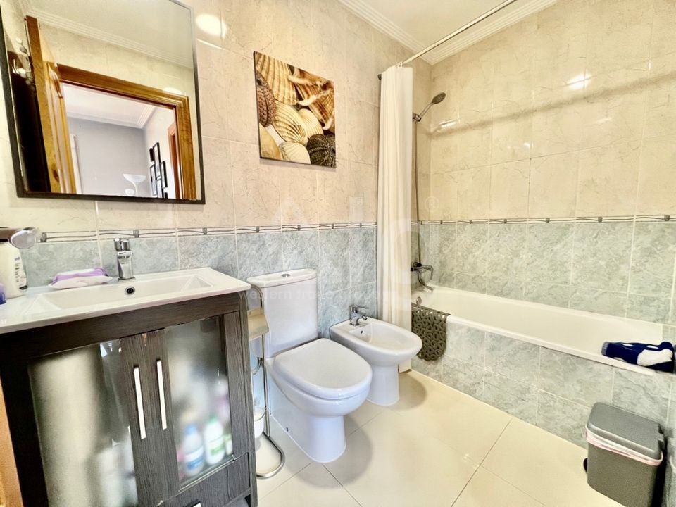 2 Schlafzimmer Penthouse-Wohnung in Torrevieja - AG151375 - Foto - 12