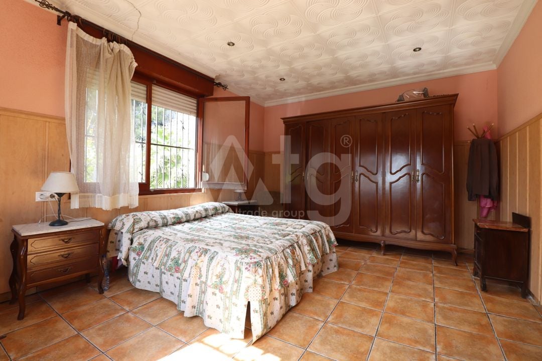 5 bedroom Villa in Almoradí - VRE82050 - Photo - 12