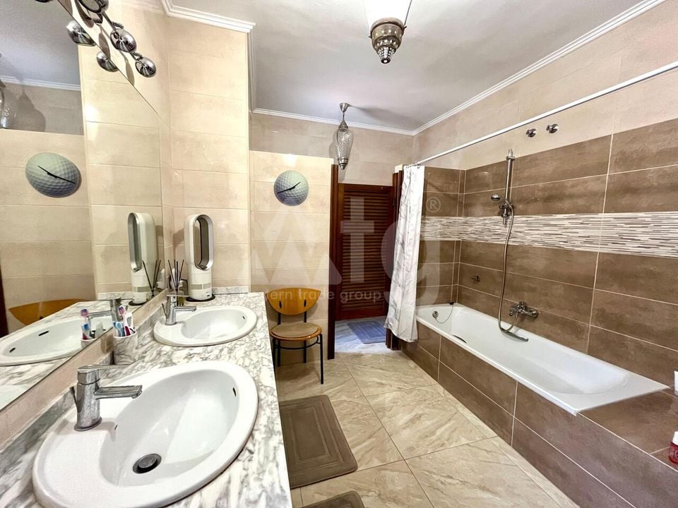 Villa de 4 chambres à Villamartin - SMS82111 - Photo - 24