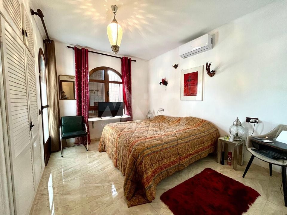 Villa de 4 chambres à Villamartin - SMS82111 - Photo - 18