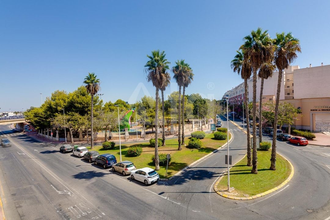 2 bedroom Apartment in Torrevieja - SV92659 - Photo - 27