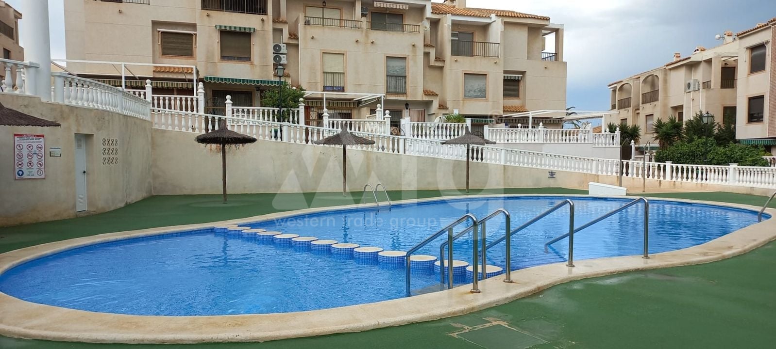5 bedroom Townhouse in Guardamar del Segura - SLN83245 - Photo - 1