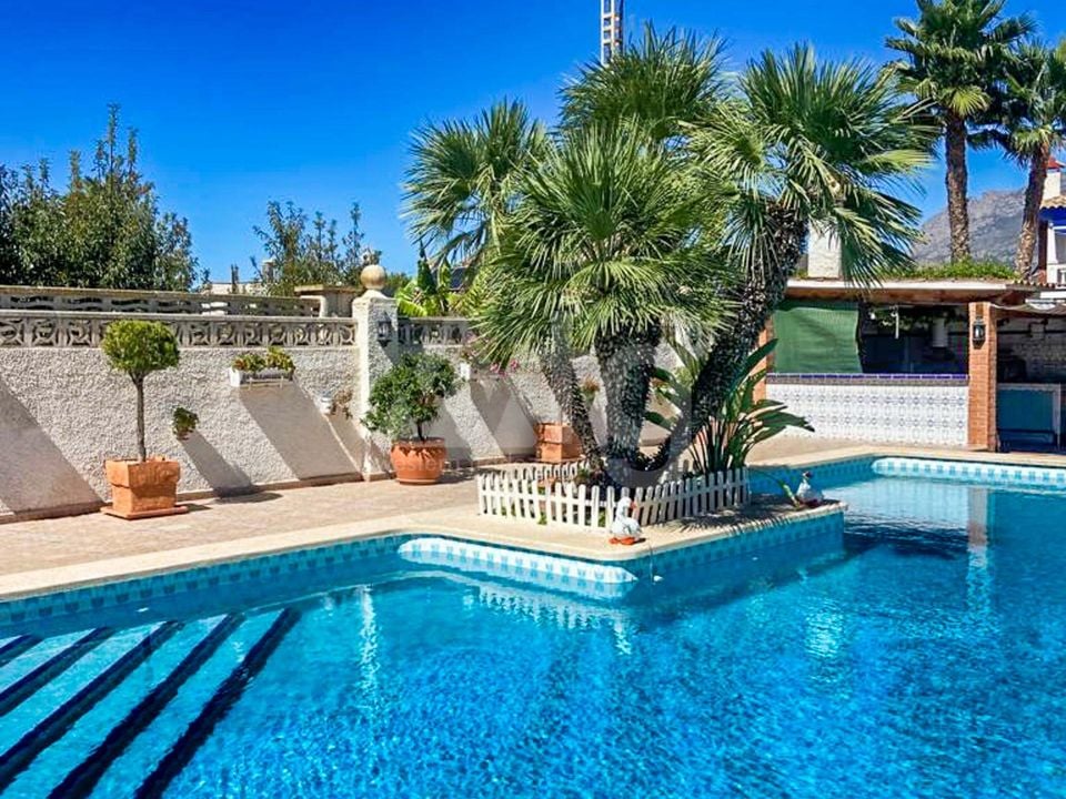5 bedroom Villa in Benidorm - ABC83545 - Photo - 1
