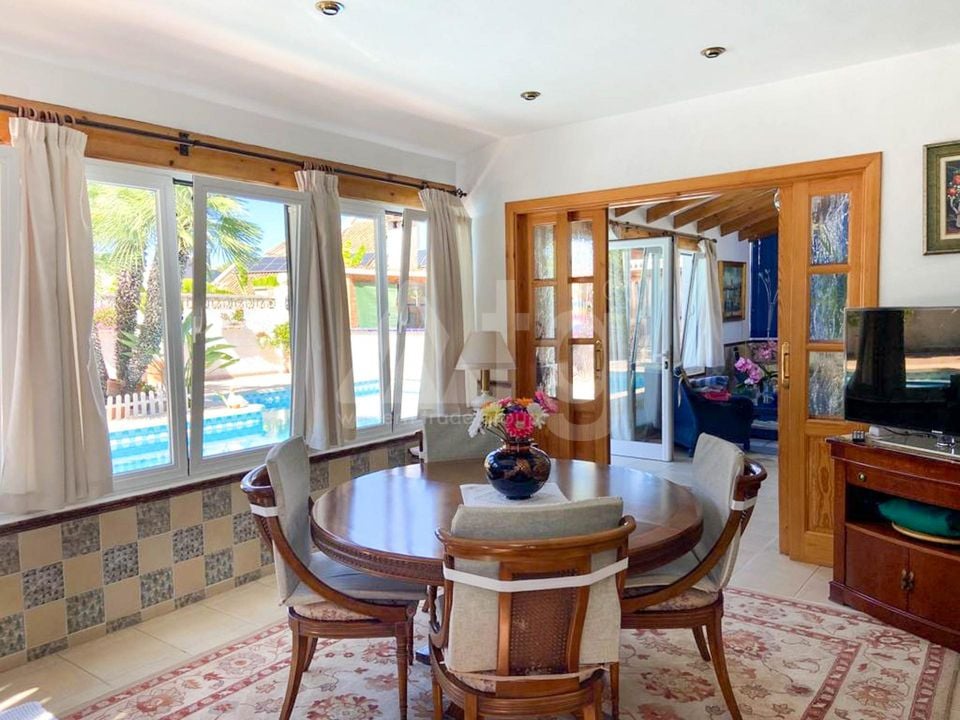 5 bedroom Villa in Benidorm - ABC83545 - Photo - 8