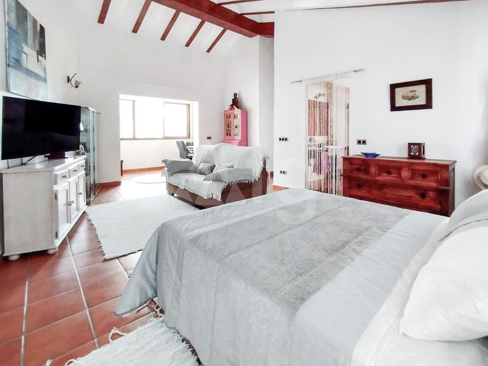 4 bedroom Villa in Alfaz del Pi - ABC83617 - Photo - 14