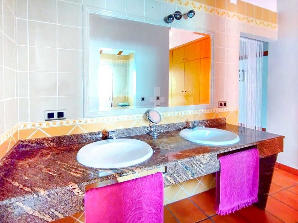 4 bedroom Villa in Alfaz del Pi - ABC83617 - Photo - 20