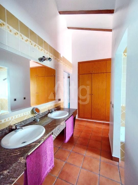 4 bedroom Villa in Alfaz del Pi - ABC83617 - Photo - 21