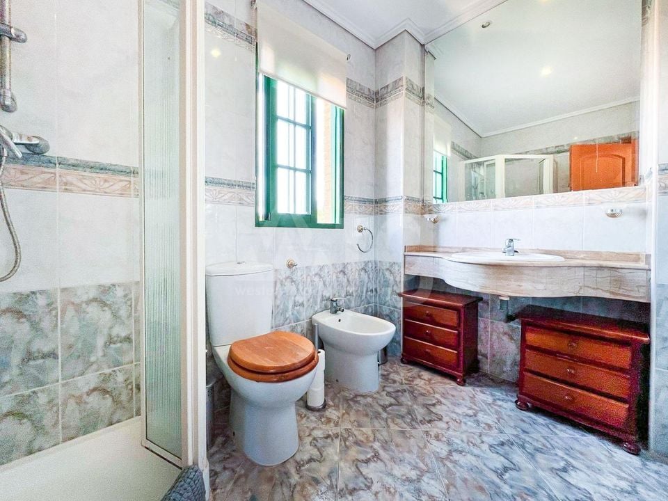 8 bedroom Villa in Benidorm - ABC83637 - Photo - 18
