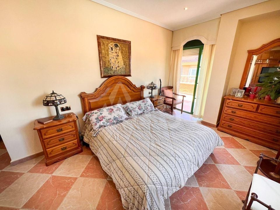 8 bedroom Villa in Benidorm - ABC83637 - Photo - 11