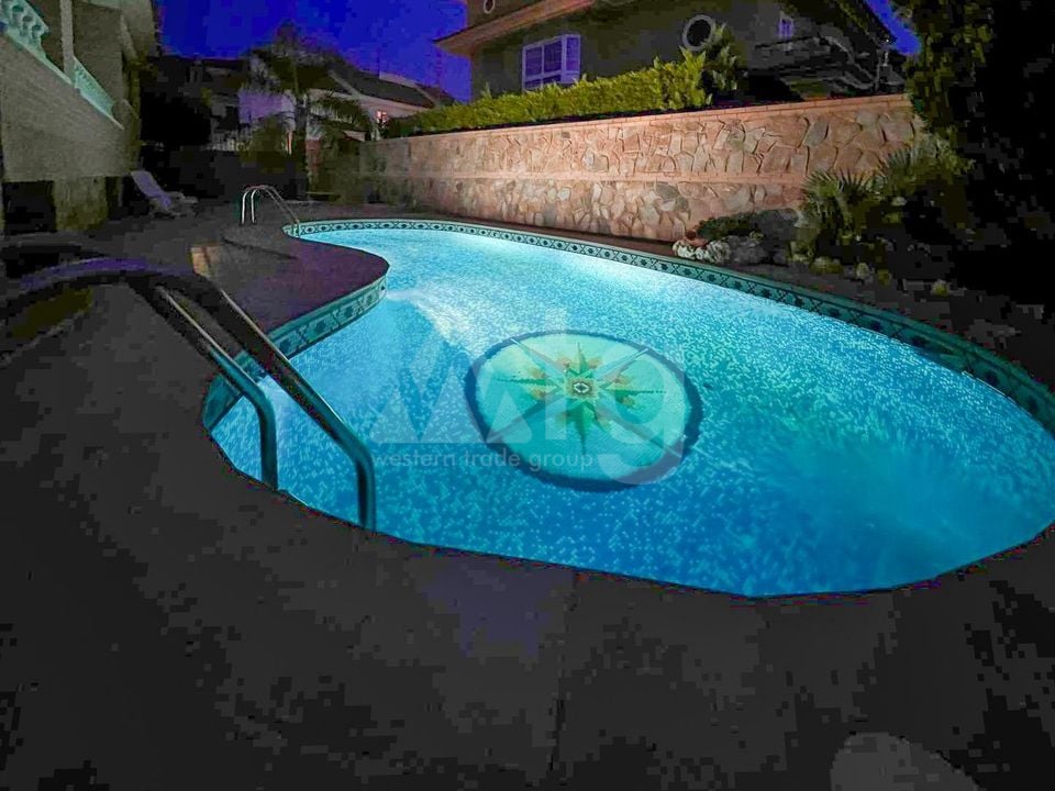 8 bedroom Villa in Benidorm - ABC83637 - Photo - 27