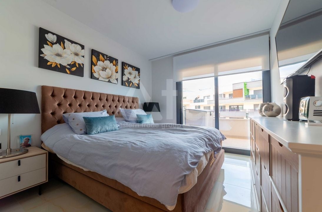 3 bedroom Apartment in Playa Flamenca - SID84470 - Photo - 5
