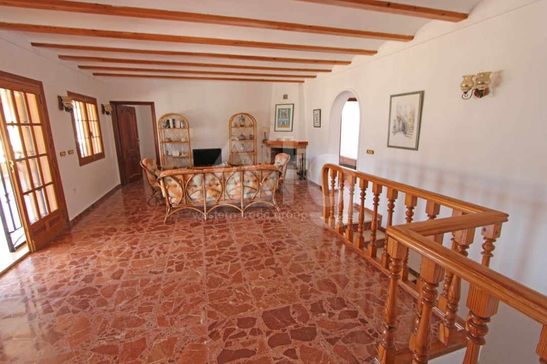 6 bedroom Villa in Orba - PGP84478 - Photo - 3