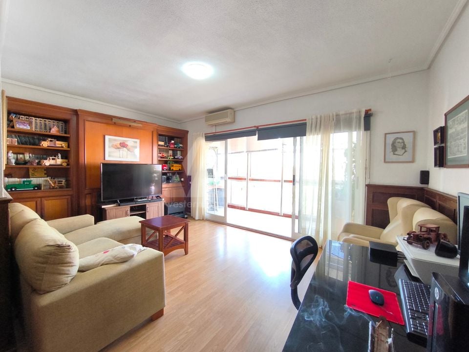 Appartement de 3 chambres à Torrevieja - ERV85300 - Photo - 1