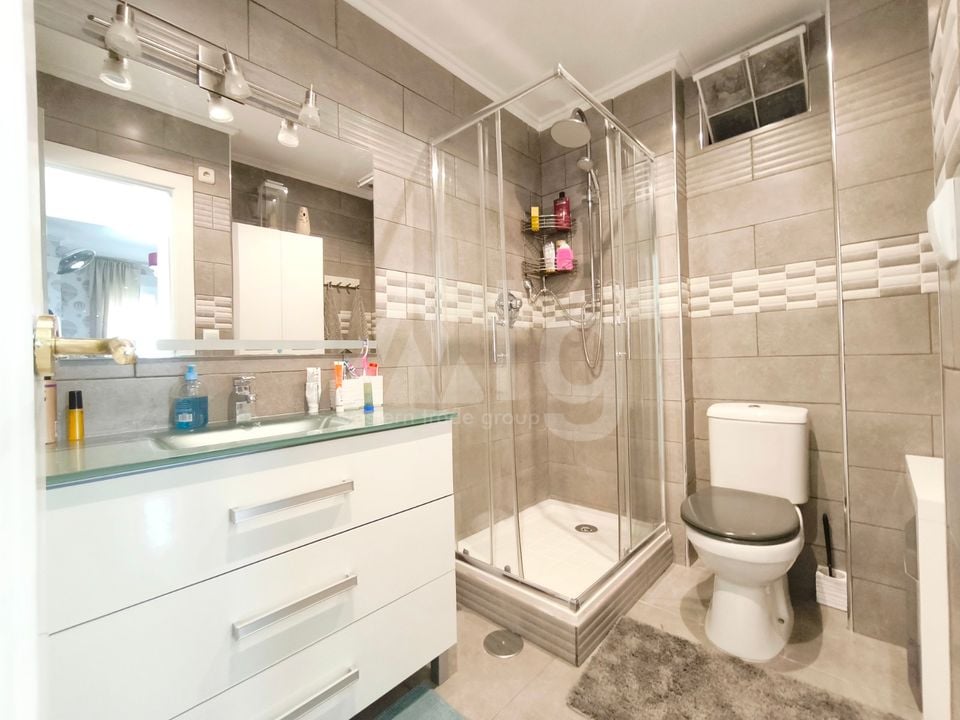 Appartement de 3 chambres à Torrevieja - ERV85304 - Photo - 13