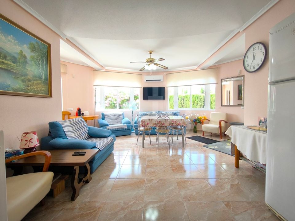 Vilă cu 3 dormitoare în Playa Flamenca - ERV85305 - Imagini - 2