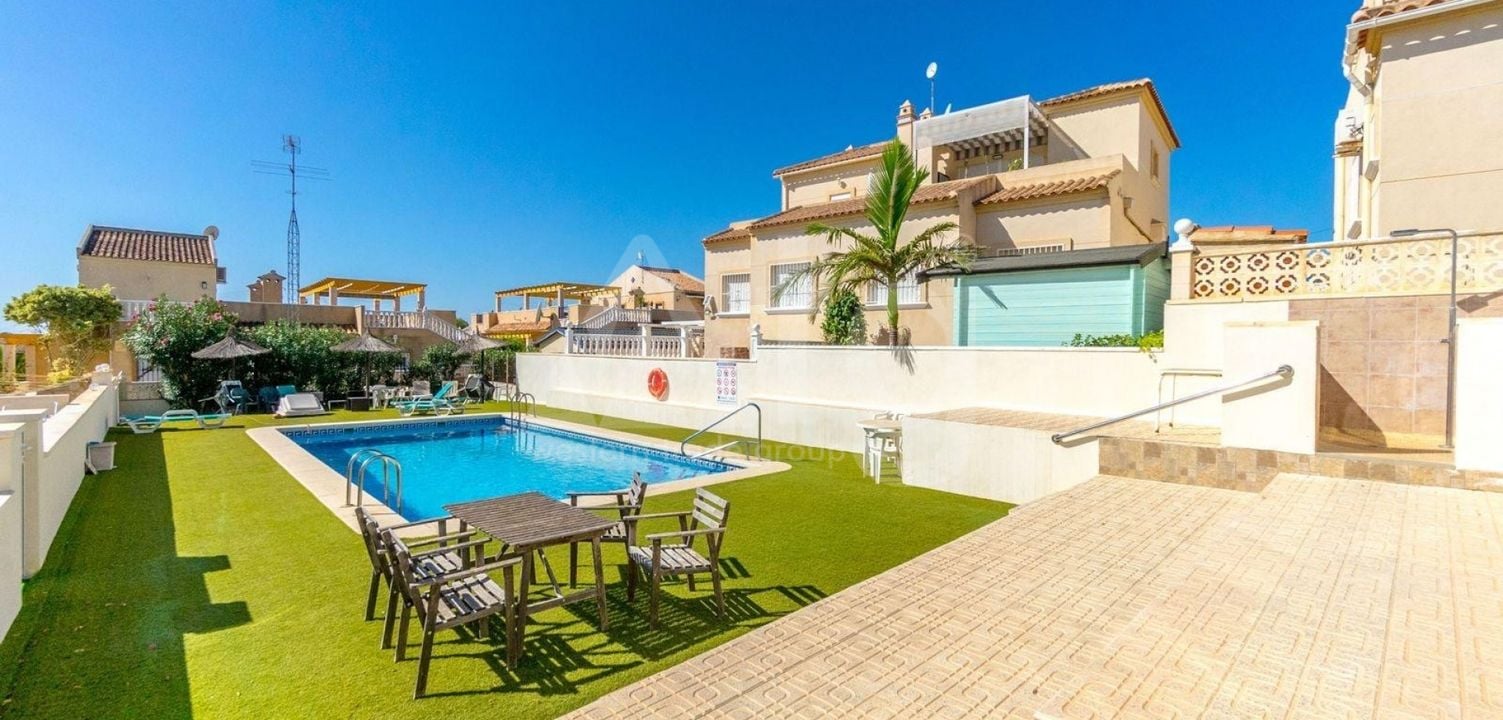 Villa de 3 chambres à Villamartin - MVR87686 - Photo - 2