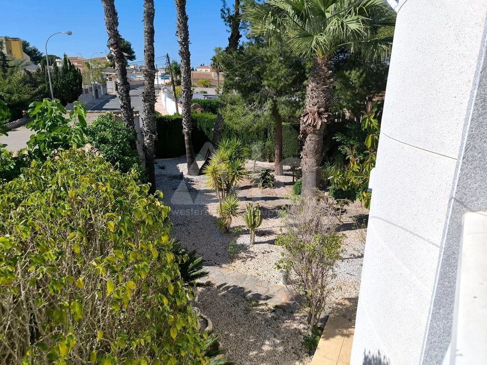 Villa de 5 chambres à Torrevieja - SV88368 - Photo - 24