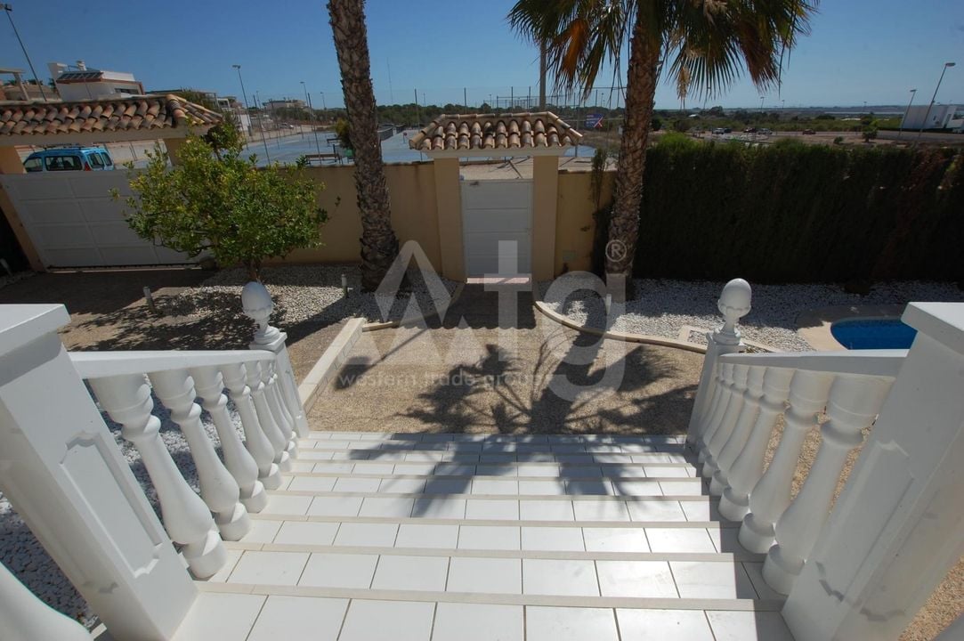 Villa de 5 chambres à Ciudad Quesada - IMC89139 - Photo - 3
