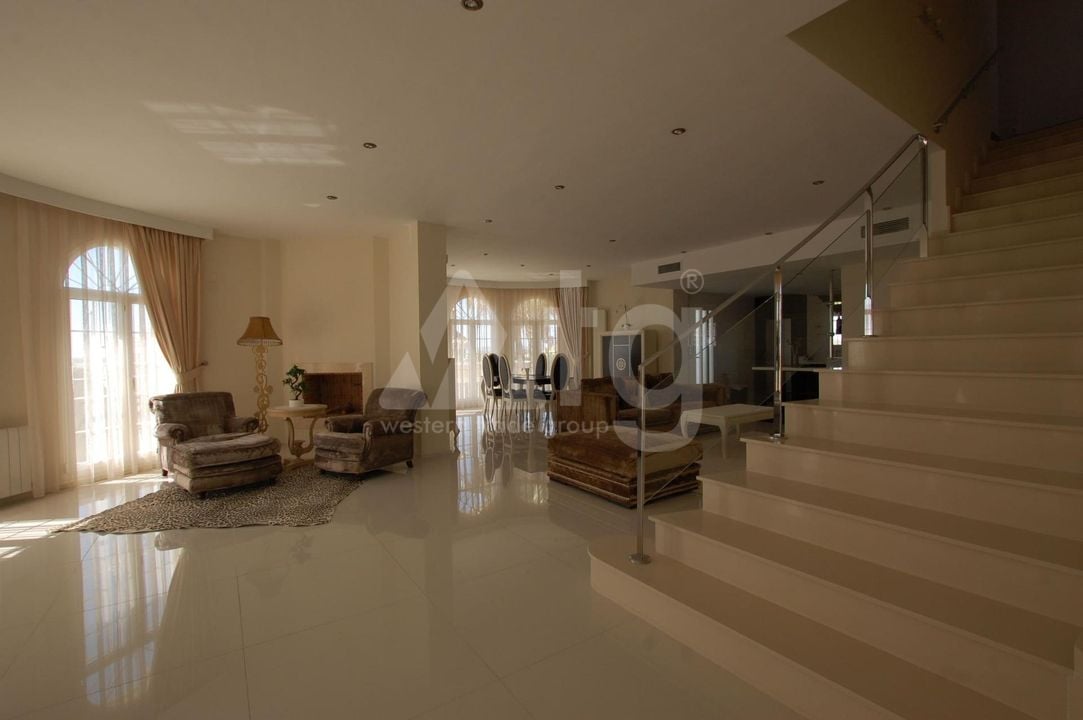 Villa de 5 chambres à Ciudad Quesada - IMC89139 - Photo - 6
