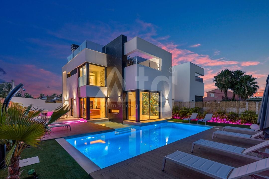 3 bedroom Villa in Torrevieja - ERD159686 - Photo - 1