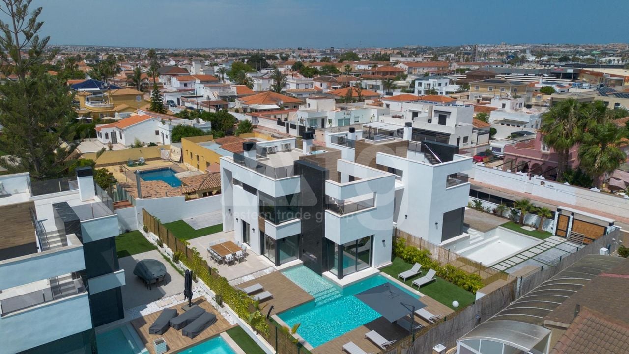 3 bedroom Villa in Torrevieja - ERD159686 - Photo - 47