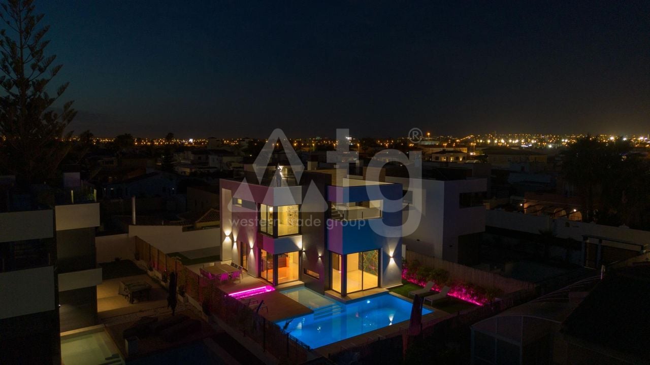 3 bedroom Villa in Torrevieja - ERD159686 - Photo - 13