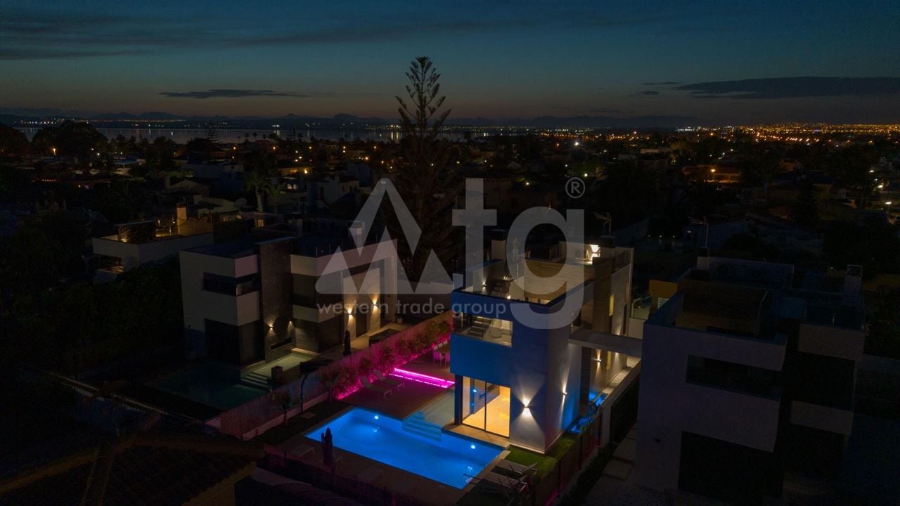 3 bedroom Villa in Torrevieja - ERD159686 - Photo - 15