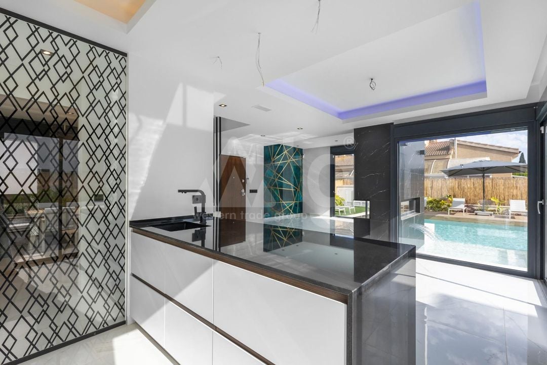 3 bedroom Villa in Torrevieja - ERD159686 - Photo - 36