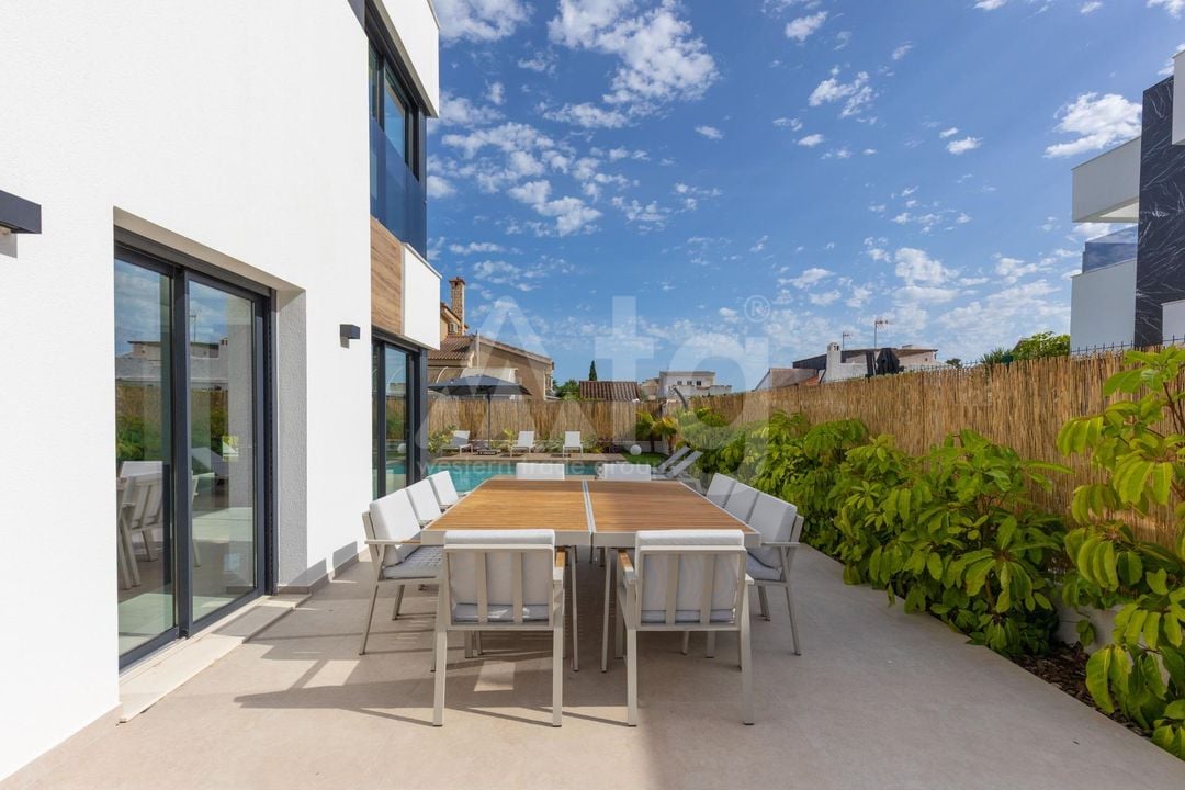 3 bedroom Villa in Torrevieja - ERD159686 - Photo - 43