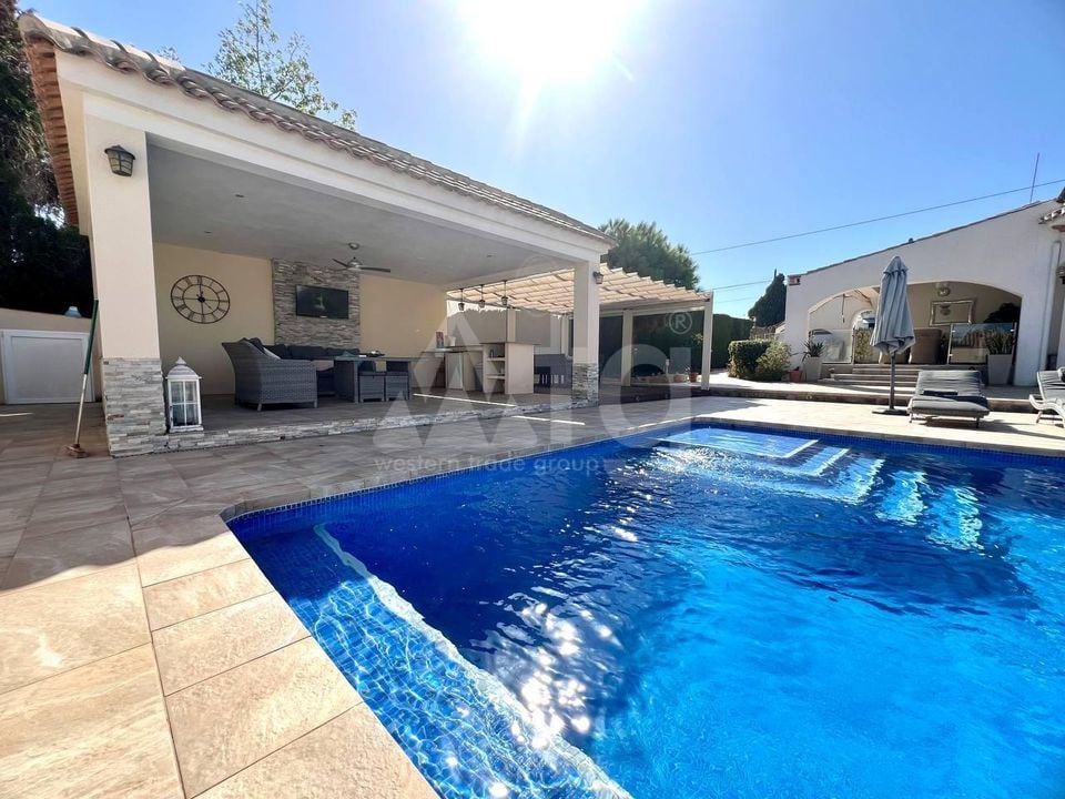 Villa de 6 chambres à Torrevieja - SHL90604 - Photo - 3