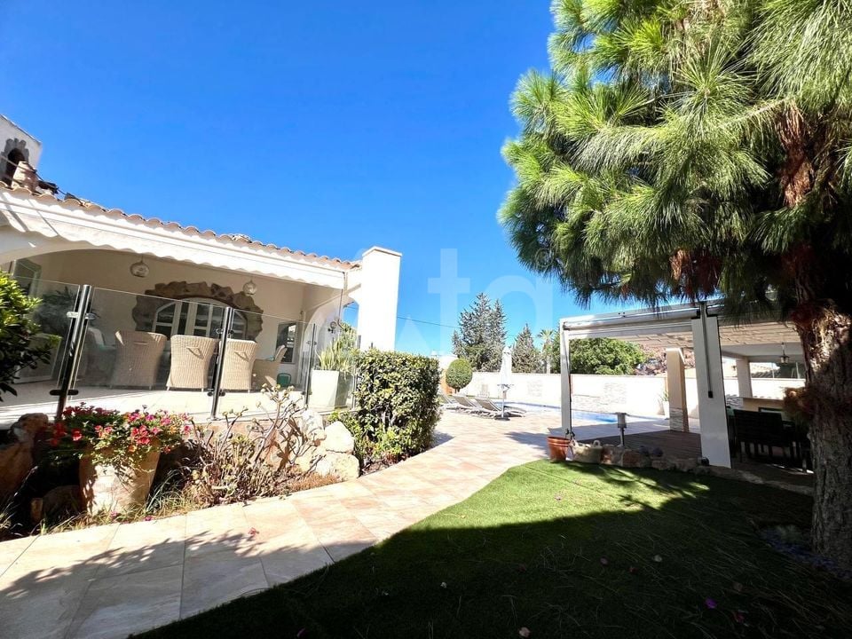Villa de 6 chambres à Torrevieja - SHL90604 - Photo - 24