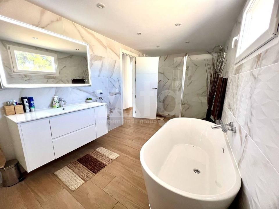 Villa de 6 chambres à Torrevieja - SHL90604 - Photo - 17
