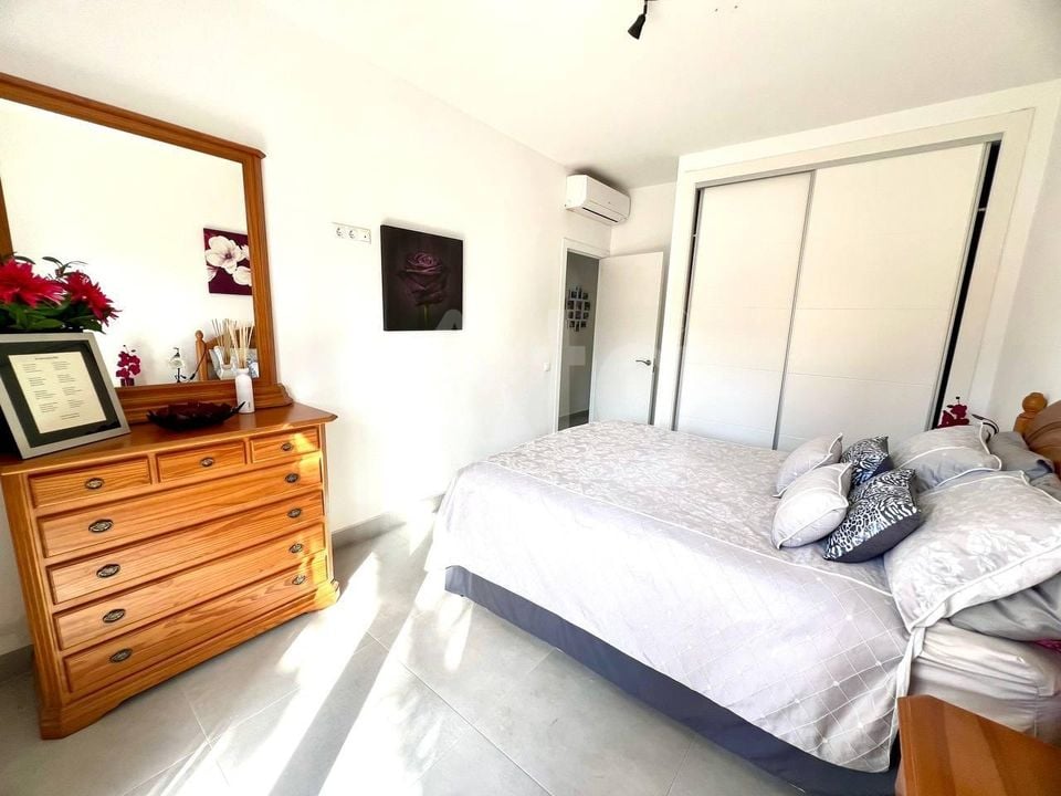 Villa de 6 chambres à Torrevieja - SHL90604 - Photo - 16
